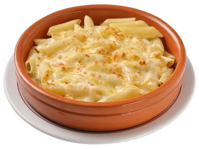 Penne All 4 Queijos Parmegiana, prato completo com acompanhamentos